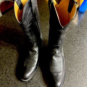 Men’s Tecovas Boots 

Size 11 D

Never been worn